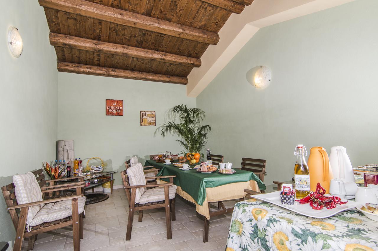 シクリ Abbraccio Del Carrubo Bed & Breakfast エクステリア 写真
