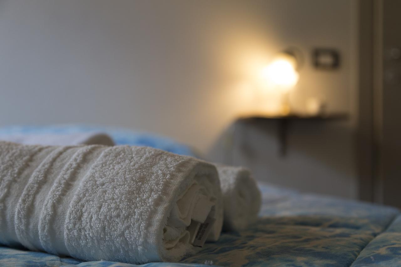 シクリ Abbraccio Del Carrubo Bed & Breakfast エクステリア 写真